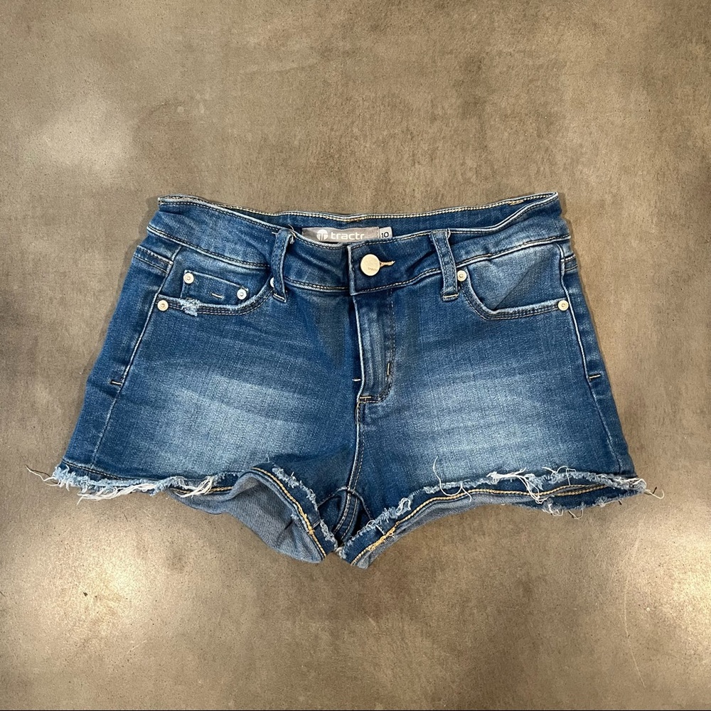 4 pairs of size 10 jean shorts from Hudson Jeans, Tractor, and more. Worn once! - Picture 6 of 9